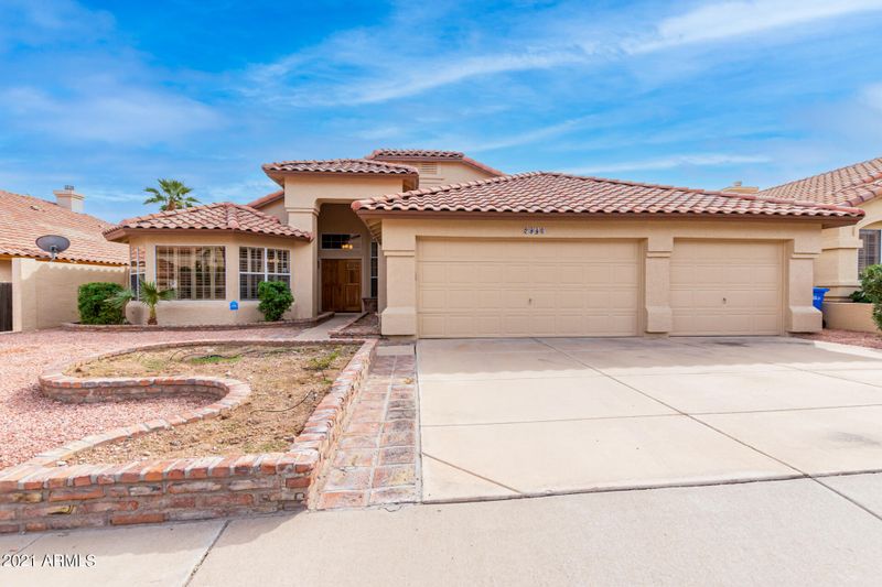 2943 E Friess Dr, Phoenix, AZ 85032