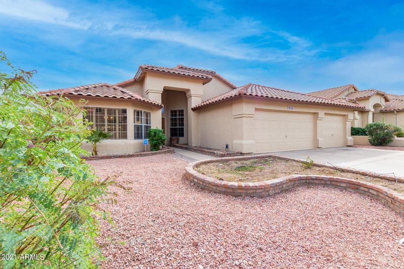 2943 E Friess Dr, Phoenix, AZ 85032