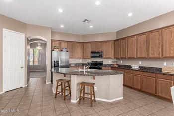 2945 Clifton Ave, Gilbert, AZ 85295