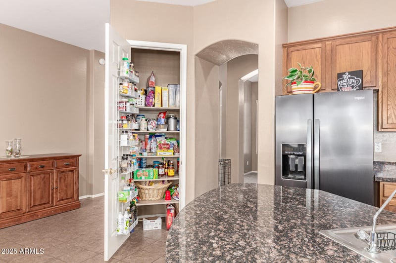 2945 Clifton Ave, Gilbert, AZ 85295