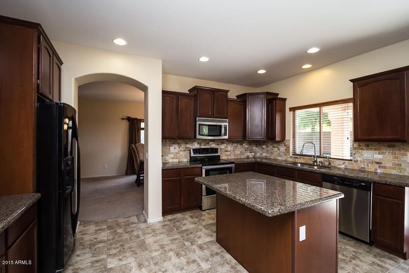 2945 E Lynx Way, Gilbert, AZ 85298