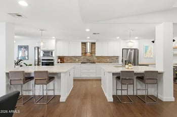 2945 47th Pl, Phoenix, AZ 85018