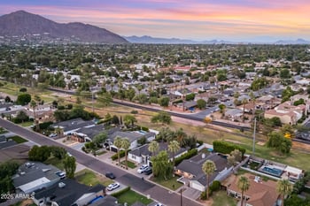 2945 N 47th Pl, Phoenix, AZ 85018