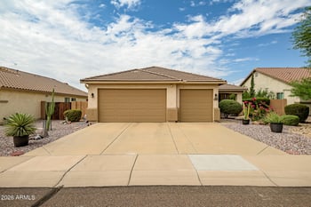 2945 W Goldmine Mountain Dr, San Tan Valley, AZ 85144