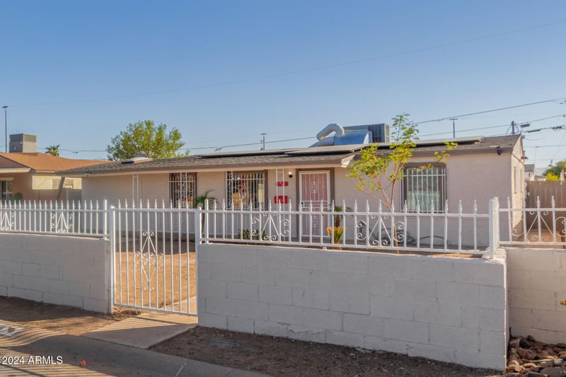 2945 W Pierce St, Phoenix, AZ 85009