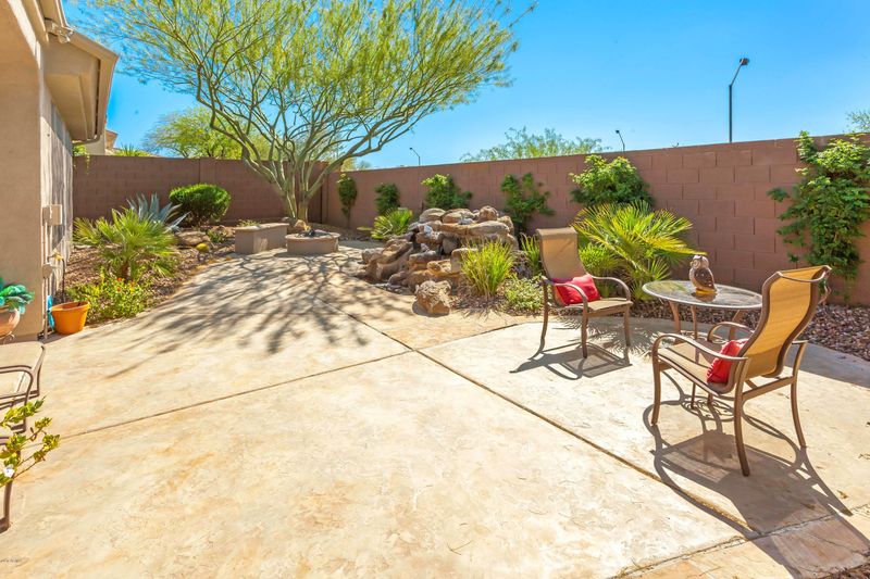 2945 W Plum Hollow Dr, Anthem, AZ 85086