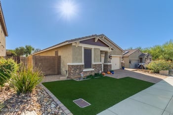 2945 Woburn Ln, Phoenix, AZ 85085