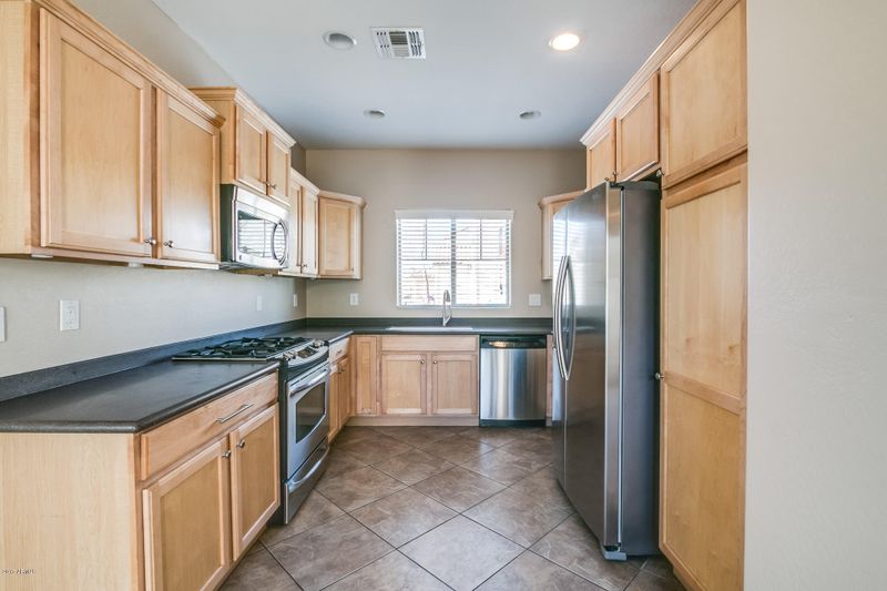 29455 N 22nd Ave, Phoenix, AZ 85085
