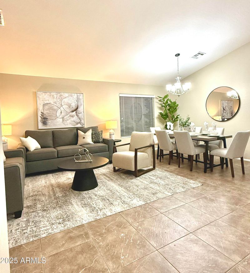 2946 E Quiet Hollow Ln, Phoenix, AZ 85024