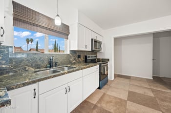2946 Villa Maria Dr, Phoenix, AZ 85053