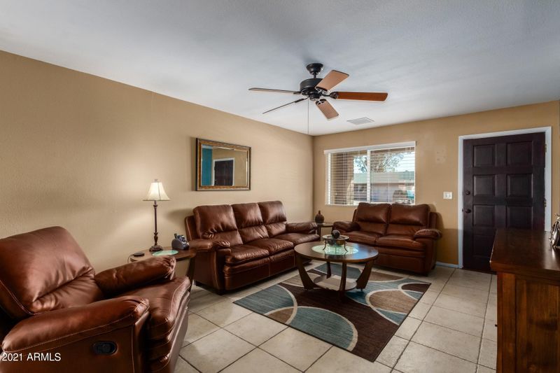 2946 W Michigan Ave, Phoenix, AZ 85053