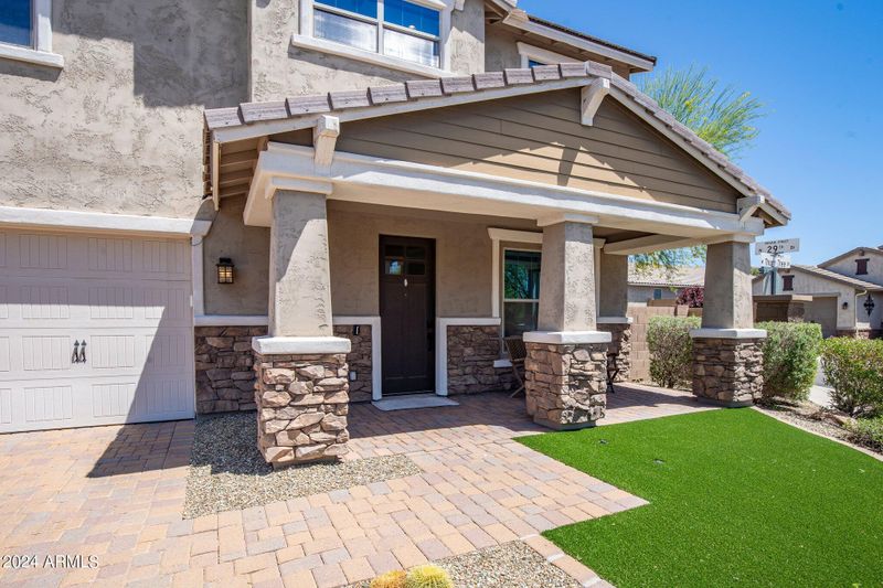 2946 W Thorn Tree Dr, Phoenix, AZ 85085