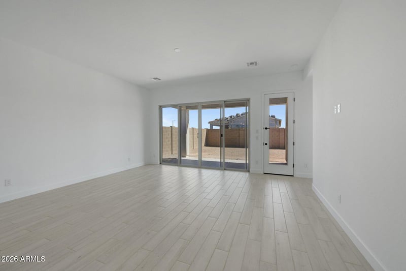 2947 E Mission Ln, San Tan Valley, AZ 85140