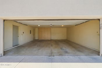 2947 Rose Ln, Phoenix, AZ 85016