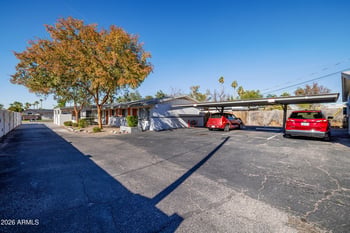 2947 39th St, Phoenix, AZ 85018