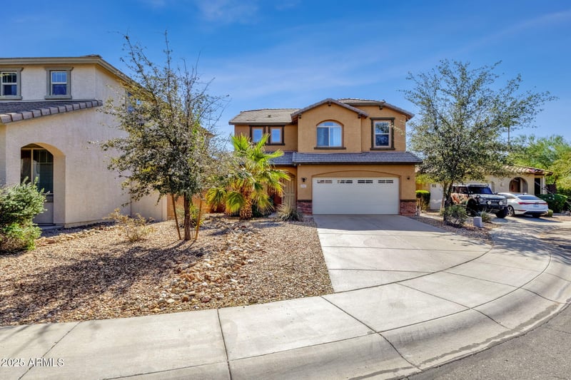 2947 Saltsage Dr, Phoenix, AZ 85048