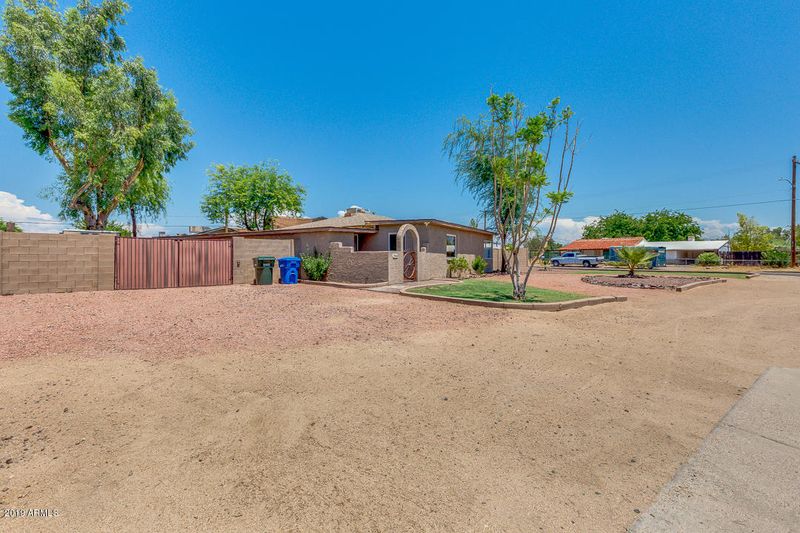 2948 E Campo Bello Dr, Phoenix, AZ 85032