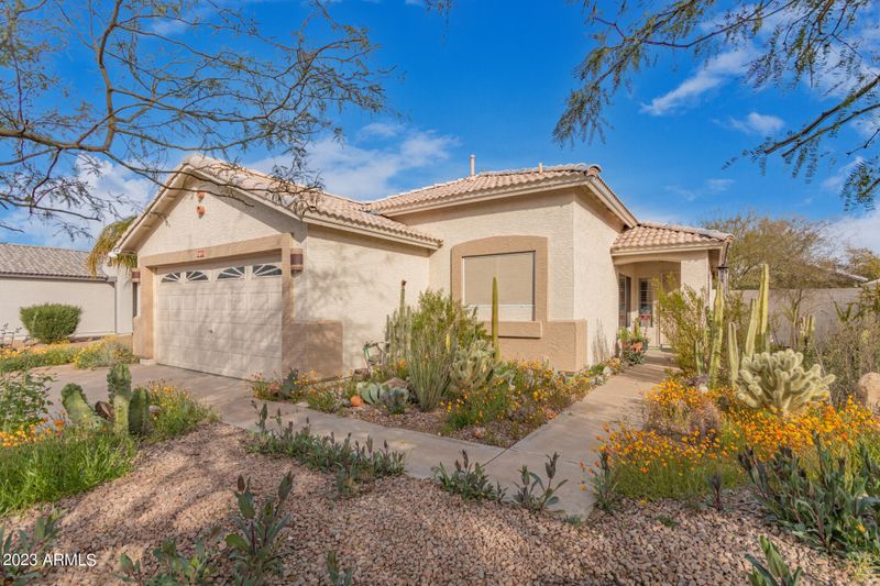 2948 E Harwell Rd, Gilbert, AZ 85234