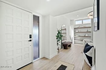 2949 29th St, Phoenix, AZ 85016