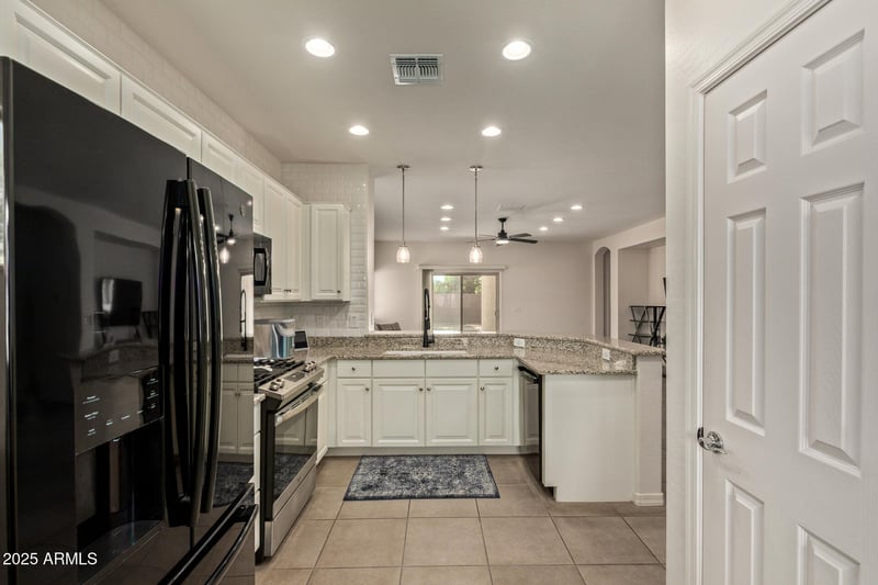295 Lyle Ave, San Tan Valley, AZ 85140