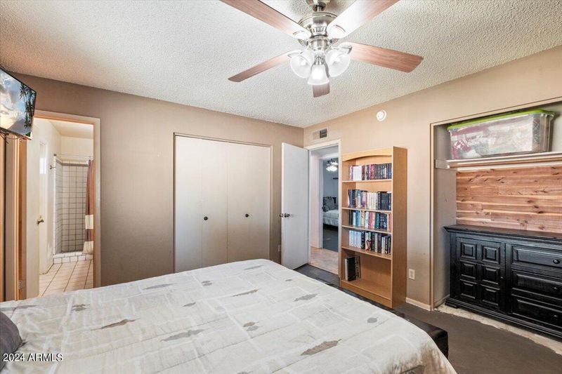 2950 E Surrey Ave, Phoenix, AZ 85032