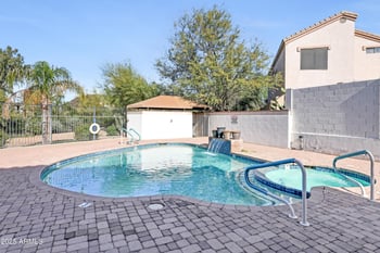 2950 Louise Dr #206, Phoenix, AZ 85027