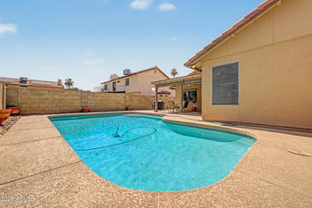 2950 Marlboro Dr, Chandler, AZ 85224