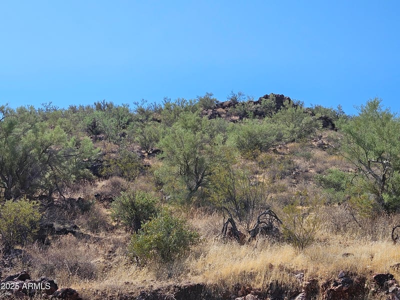 29500 Black Mountain Rd #-, Wittmann, AZ 85361