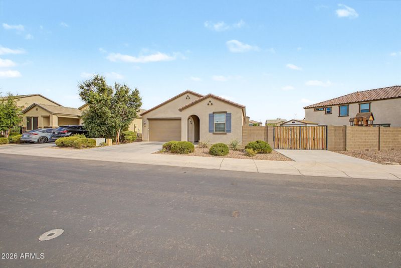 2951 E Florian Ave, Mesa, AZ 85204