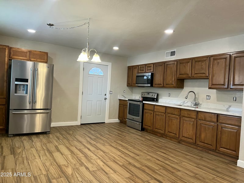 2951 Holly St, Phoenix, AZ 85009