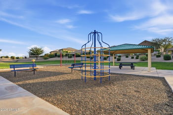 29515 N Little Leaf Dr, San Tan Valley, AZ 85143