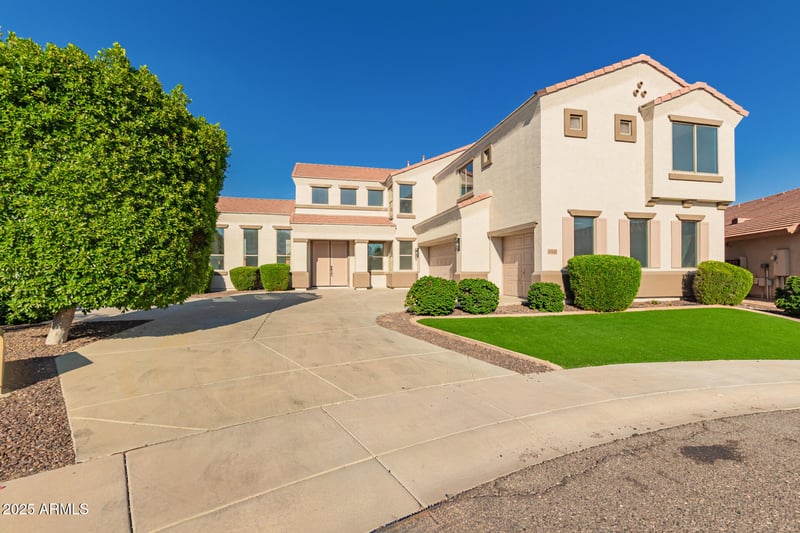 29517 21st Ave, Phoenix, AZ 85085