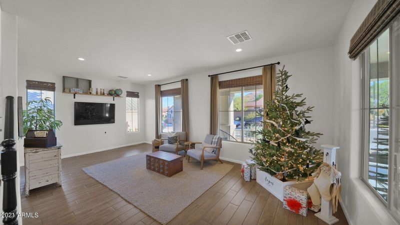29524 N 20th Ln, Phoenix, AZ 85085