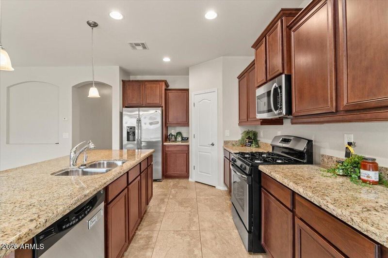 2953 E Tonto Dr, Gilbert, AZ 85298