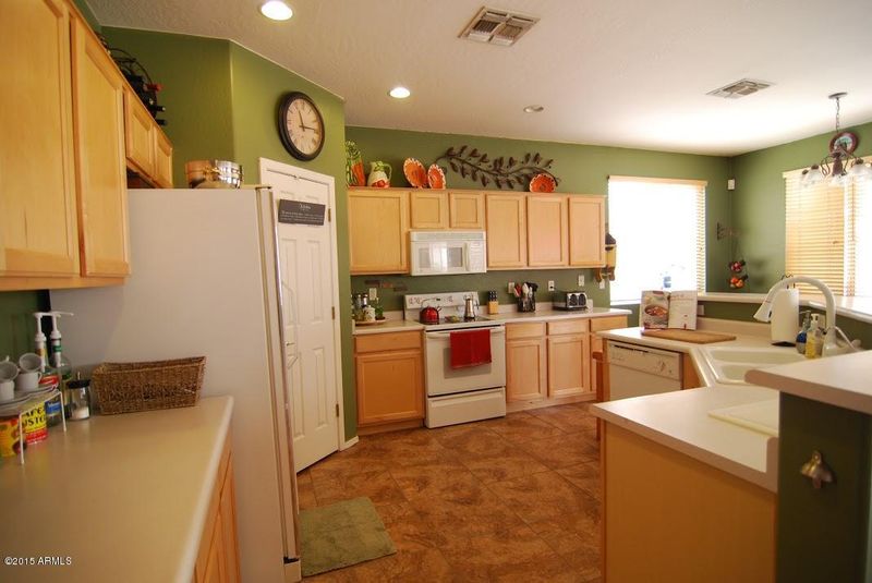2953 E Tulsa St, Chandler, AZ 85225