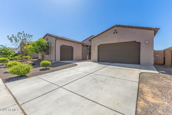 2953 Stargazer Dr, San Tan Valley, AZ 85140