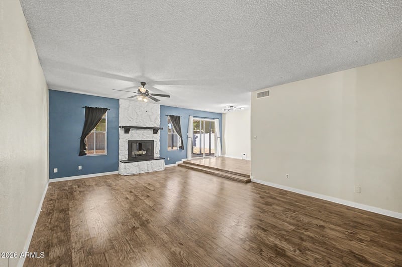 2956 W Sandra Ter, Phoenix, AZ 85053
