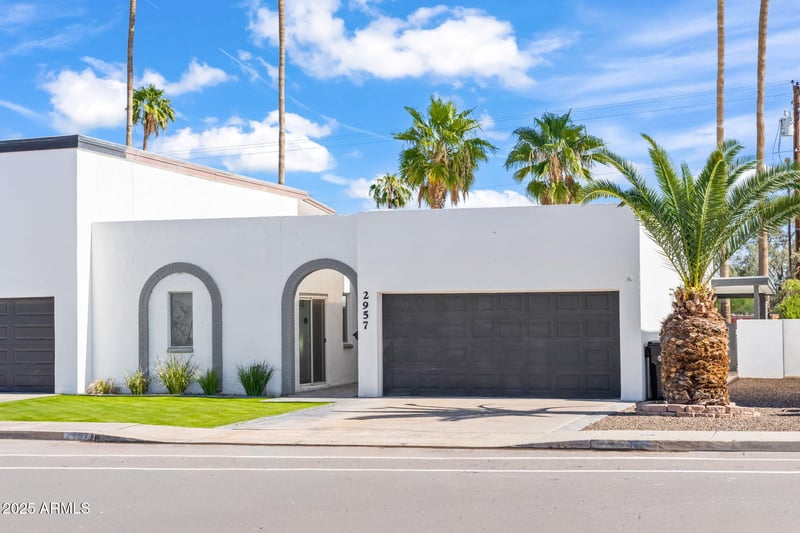 2957 Country Club Way, Tempe, AZ 85282