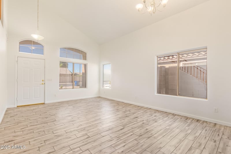 2959 Labelle St, Mesa, AZ 85212