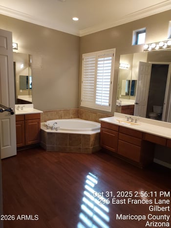 296 Frances Ln, Gilbert, AZ 85295