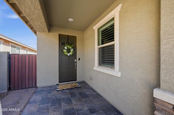 296 Organ Pipe Dr, San Tan Valley, AZ 85140