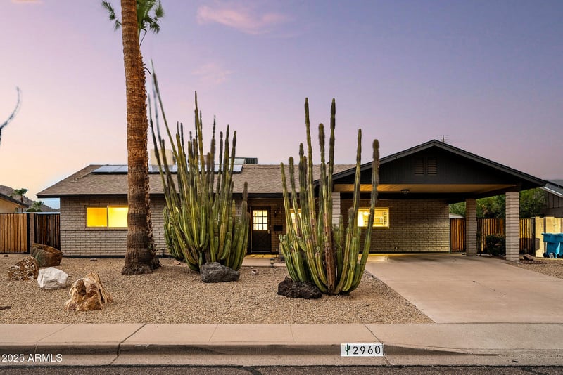 2960 Larkspur Dr, Phoenix, AZ 85032