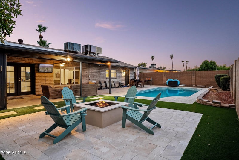 2960 Larkspur Dr, Phoenix, AZ 85032