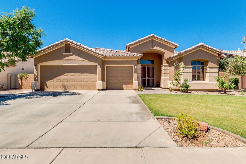 2961 E Brooks St, Gilbert, AZ 85296