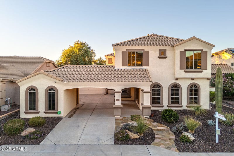 29610 21st Dr, Phoenix, AZ 85085