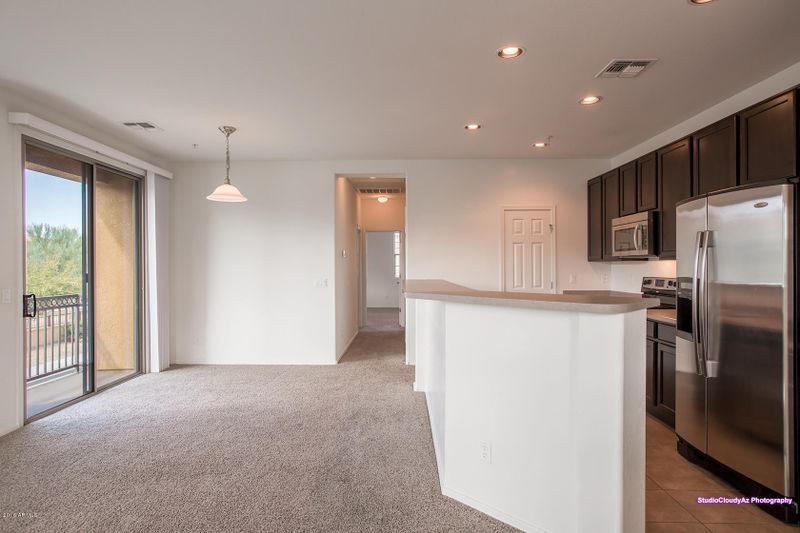 2962 E Donner Dr, Phoenix, AZ 85042