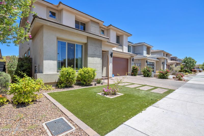 2962 E Sands Dr, Phoenix, AZ 85050