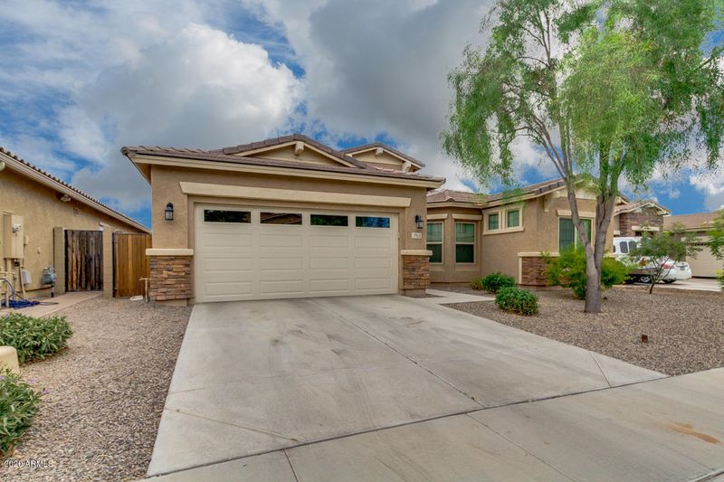 2963 E Santa Fe Ln, Gilbert, AZ 85297