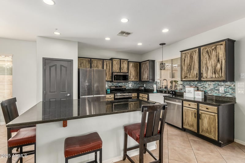 29634 69th Ln, Peoria, AZ 85383