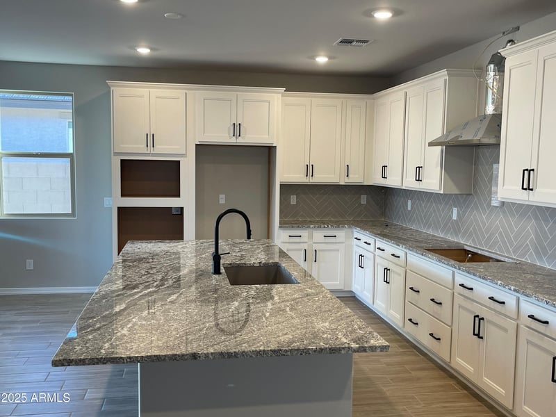 2965 99th Dr, Avondale, AZ 85392